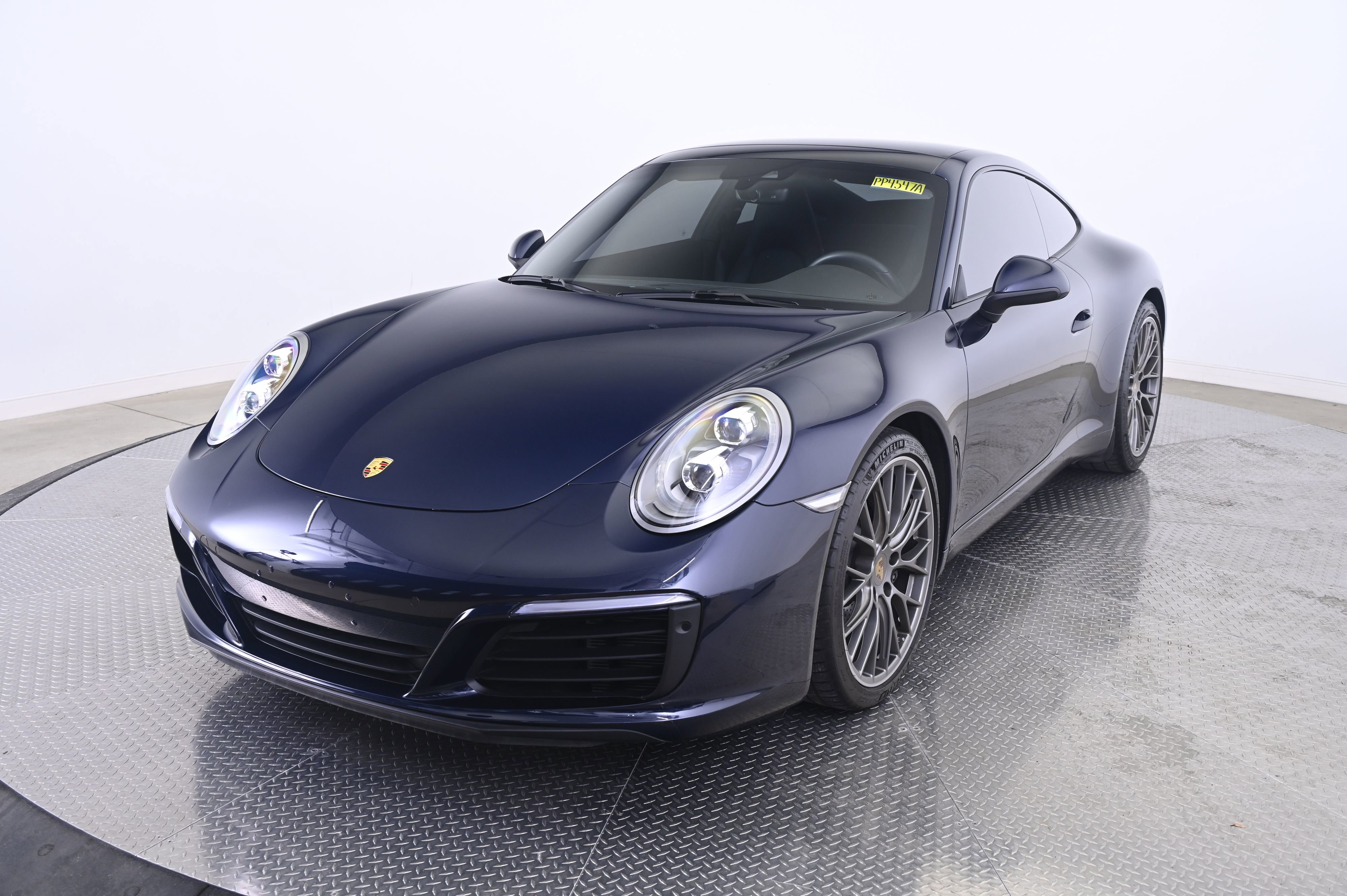 Certified 2019 Porsche 911 Carrera RWD image 1