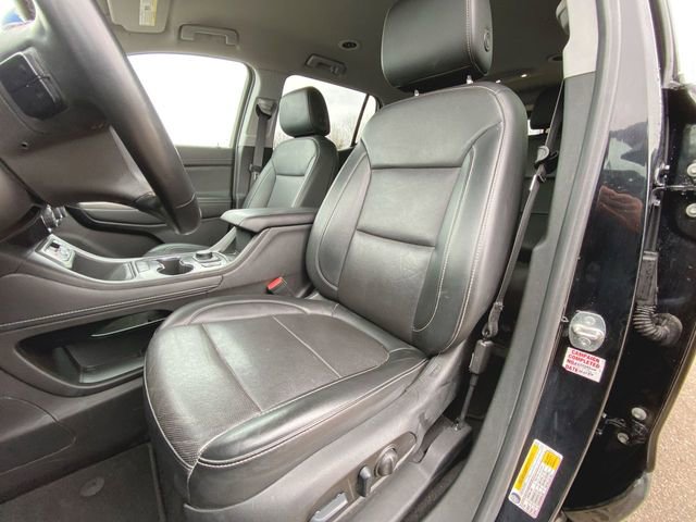 Used 2023 GMC Acadia SLT AWD/4WD image 19