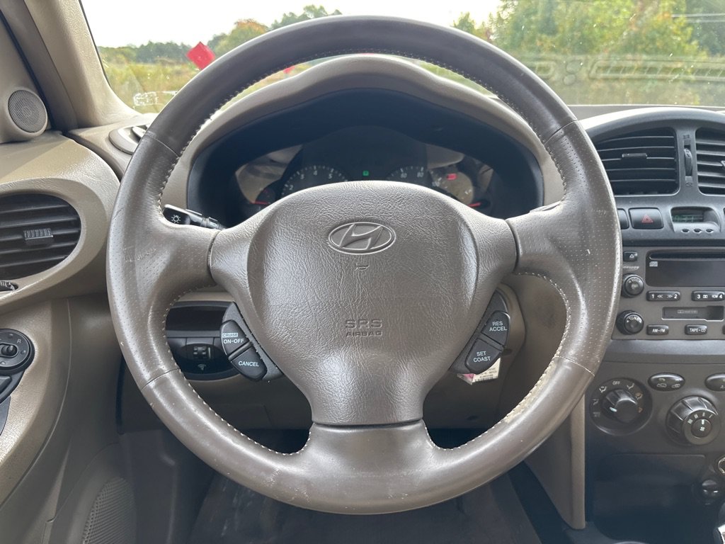 Used 2004 Hyundai Santa Fe GLS AWD/4WD image 13