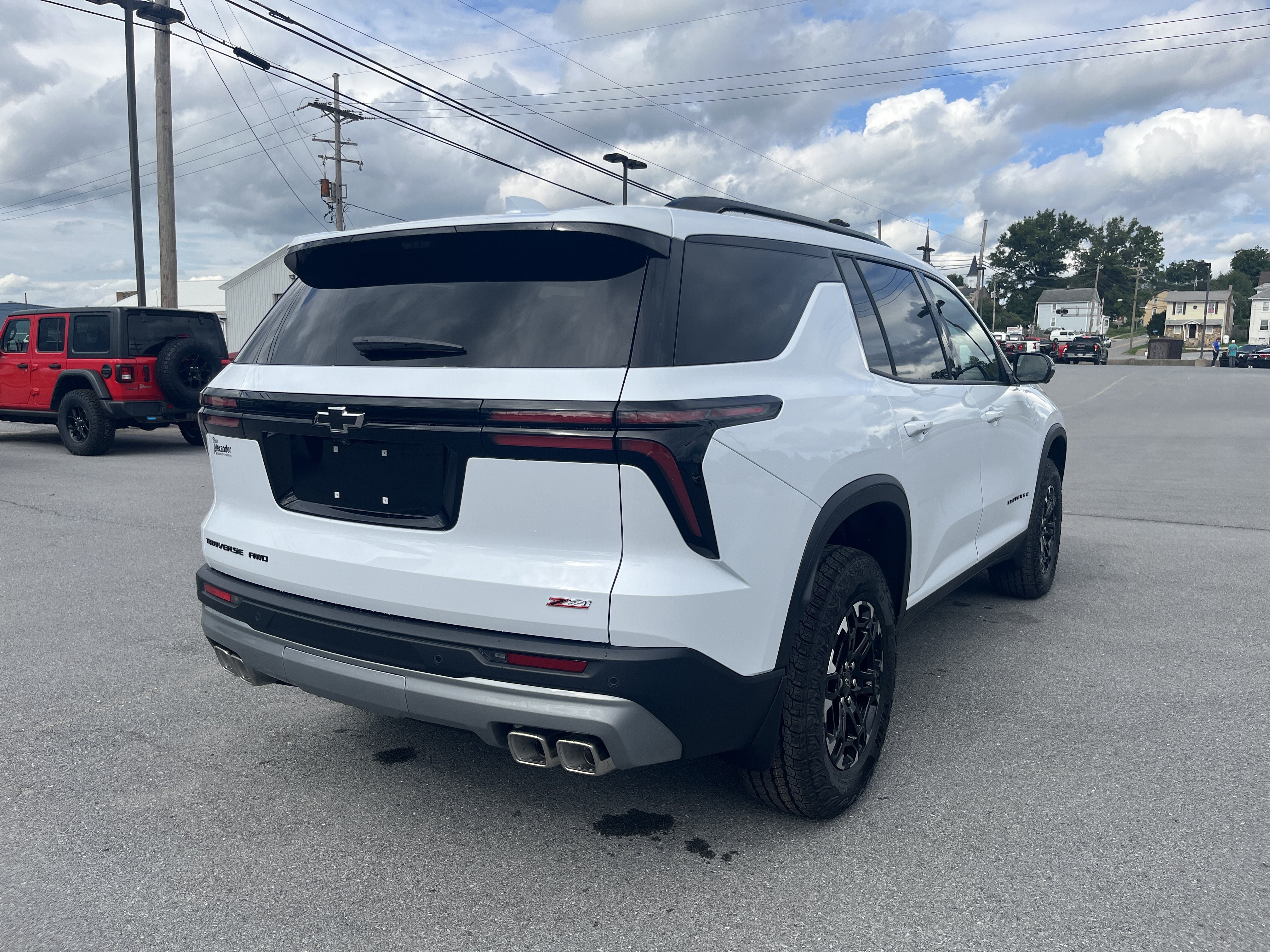 New 2027 Chevrolet Traverse Z71 w/ Driver Confidence Package AWD/4WD video 3