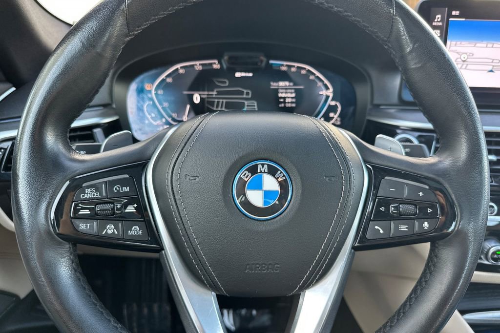 Used 2023 BMW 530e 530e iPerformance w/ Premium Package image 26