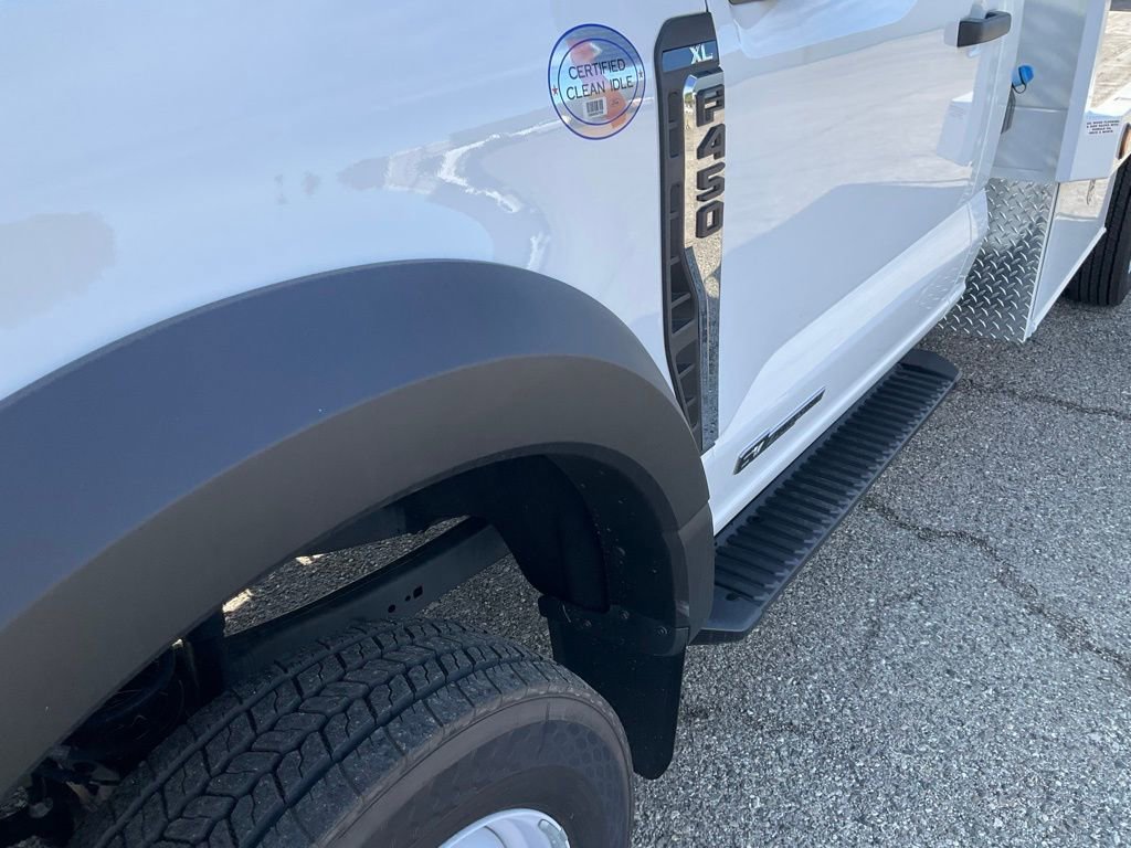 Used 2024 Ford F450 XL w/ XL Chrome Package image 11