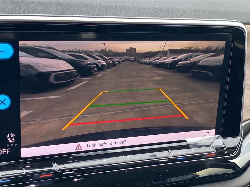 New 2026 Volkswagen Atlas SE image 9