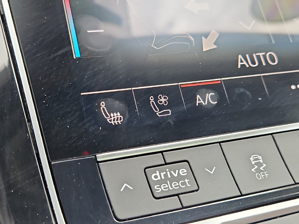 Used 2021 Audi Q7 3.0T Premium Plus w/ Executive Package AWD/4WD image 22