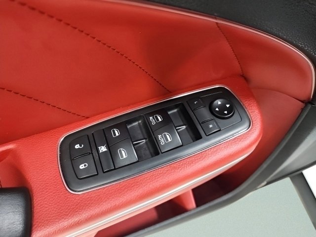 Used 2018 Dodge Charger R/T Scat Pack image 27