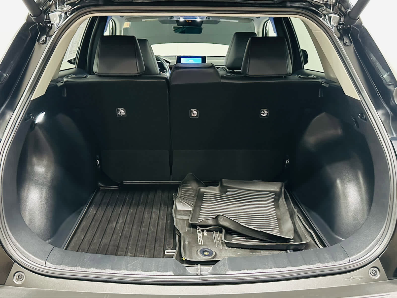 Certified 2023 Toyota Corolla Cross XLE w/ Convenience Package image 28