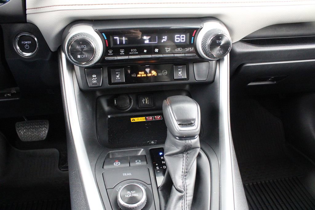 Used 2023 Toyota RAV4 XLE Premium AWD/4WD image 42