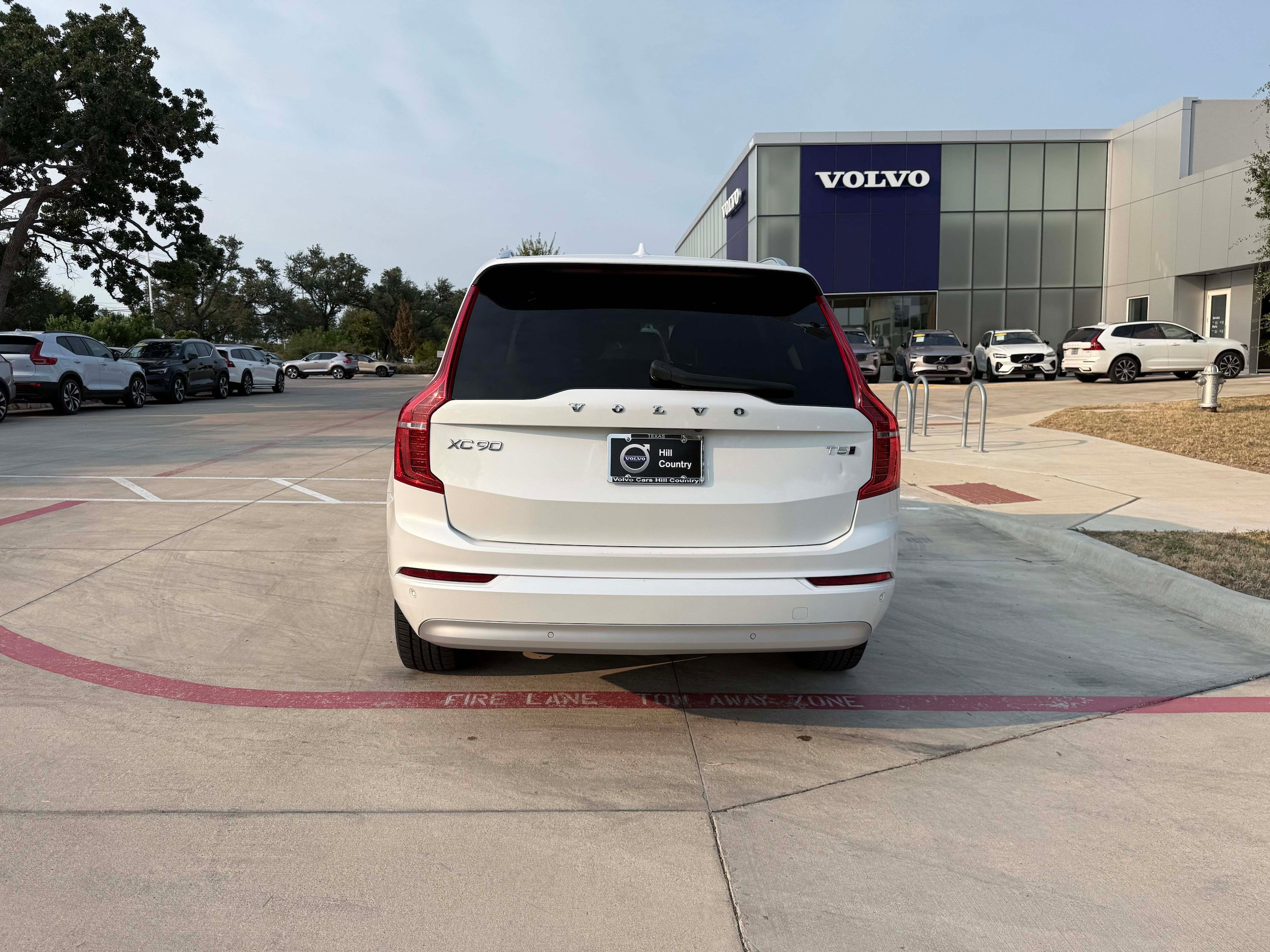 Used 2022 Volvo XC90 T5 Momentum AWD/4WD image 5