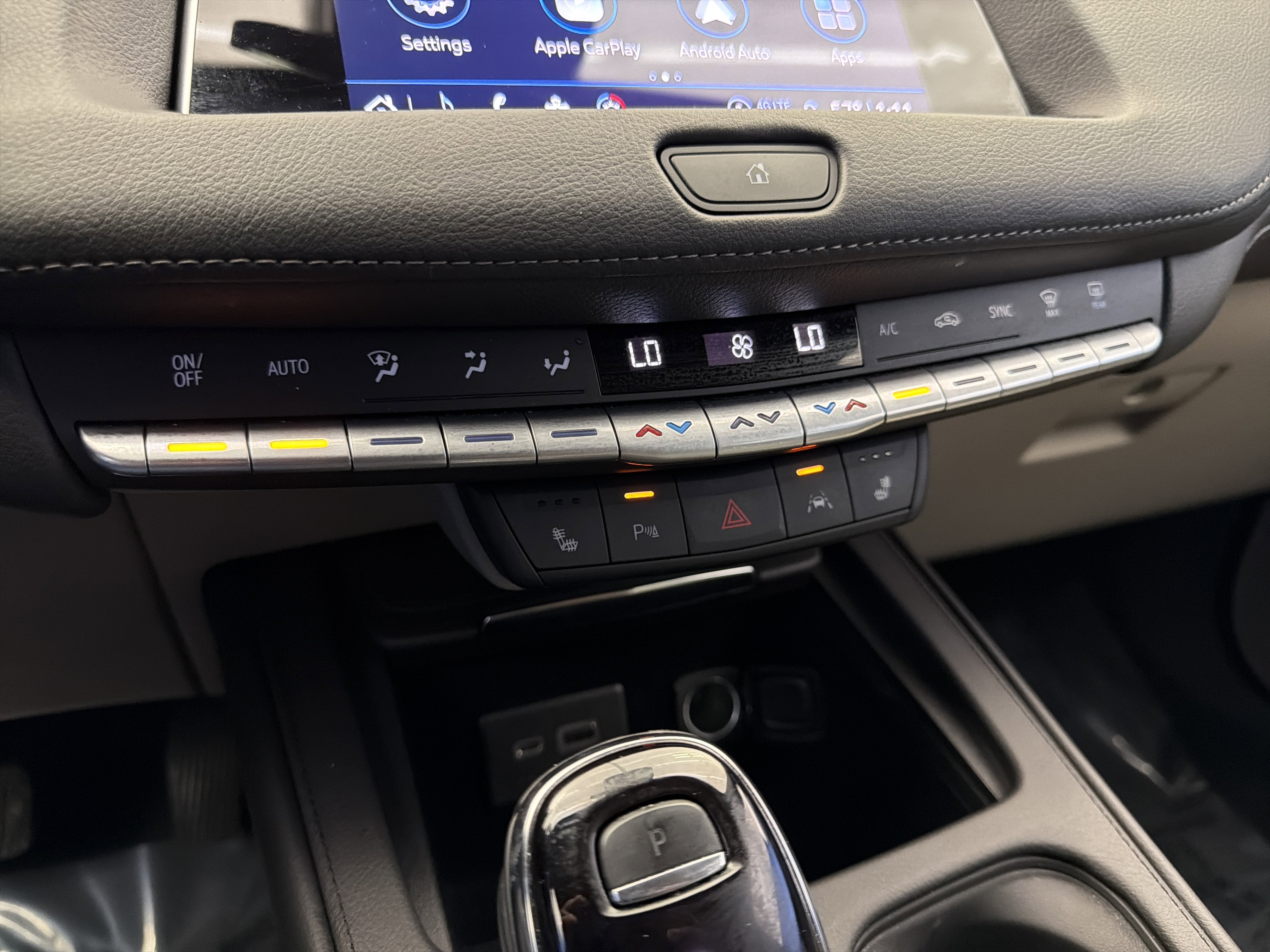 Used 2023 Cadillac XT4 Premium Luxury w/ Cold Weather Package AWD/4WD image 21