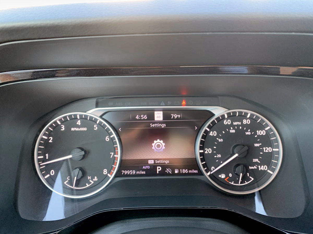 Used 2022 Nissan Pathfinder SL w/ Lighting Package (N92) AWD/4WD image 26