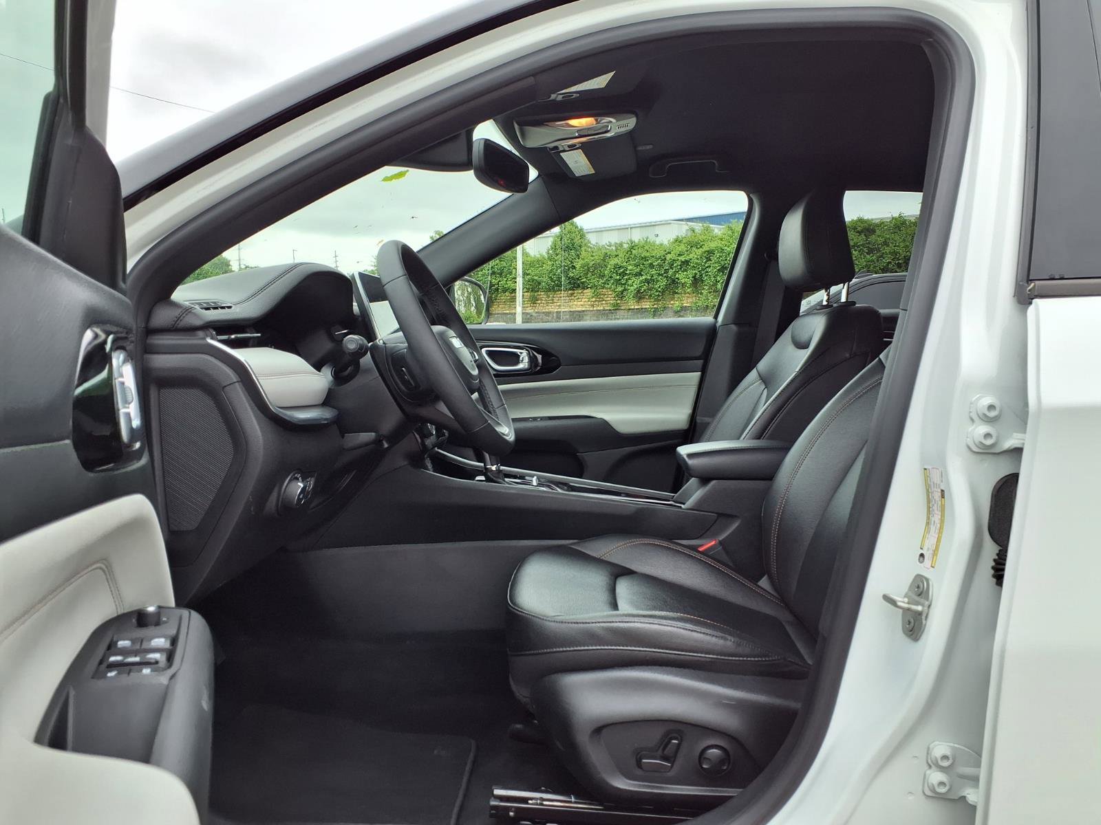 Used 2024 Jeep Compass Limited AWD/4WD image 24