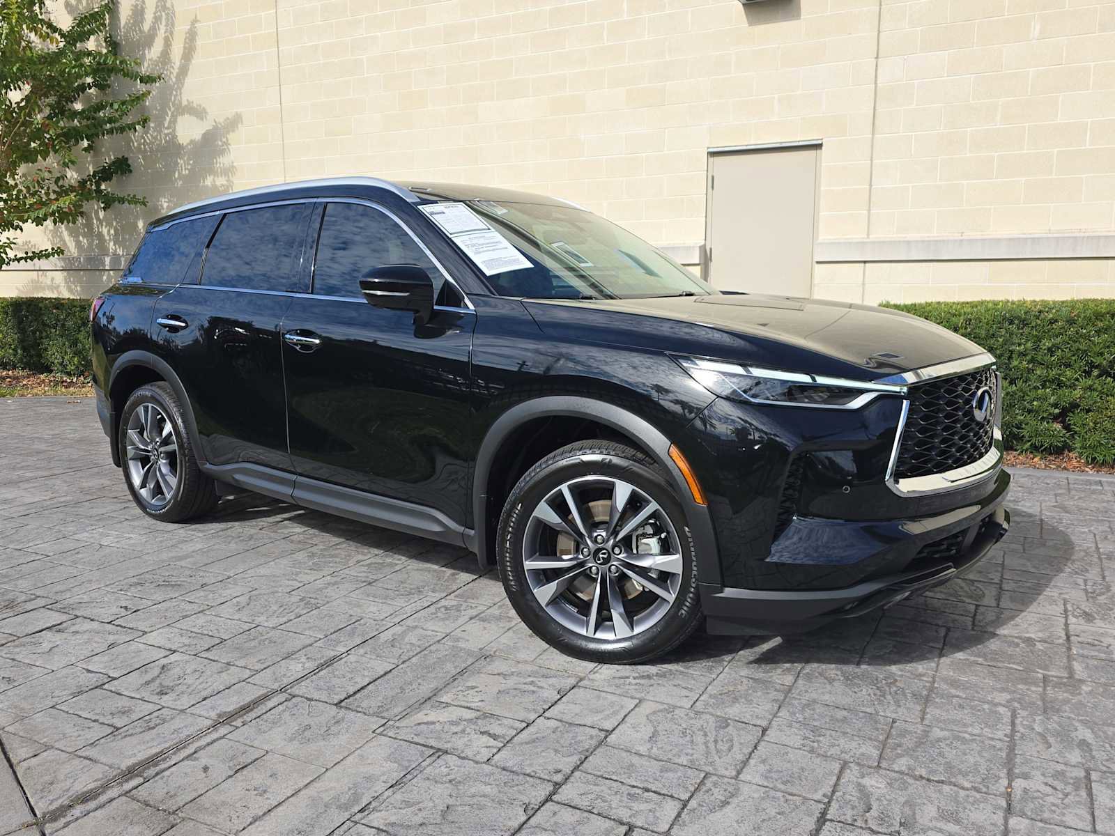 Certified 2024 INFINITI QX60 Luxe image 31