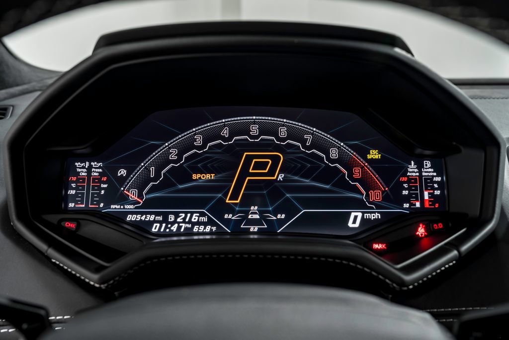 Used 2023 Lamborghini Huracan Tecnica image 16