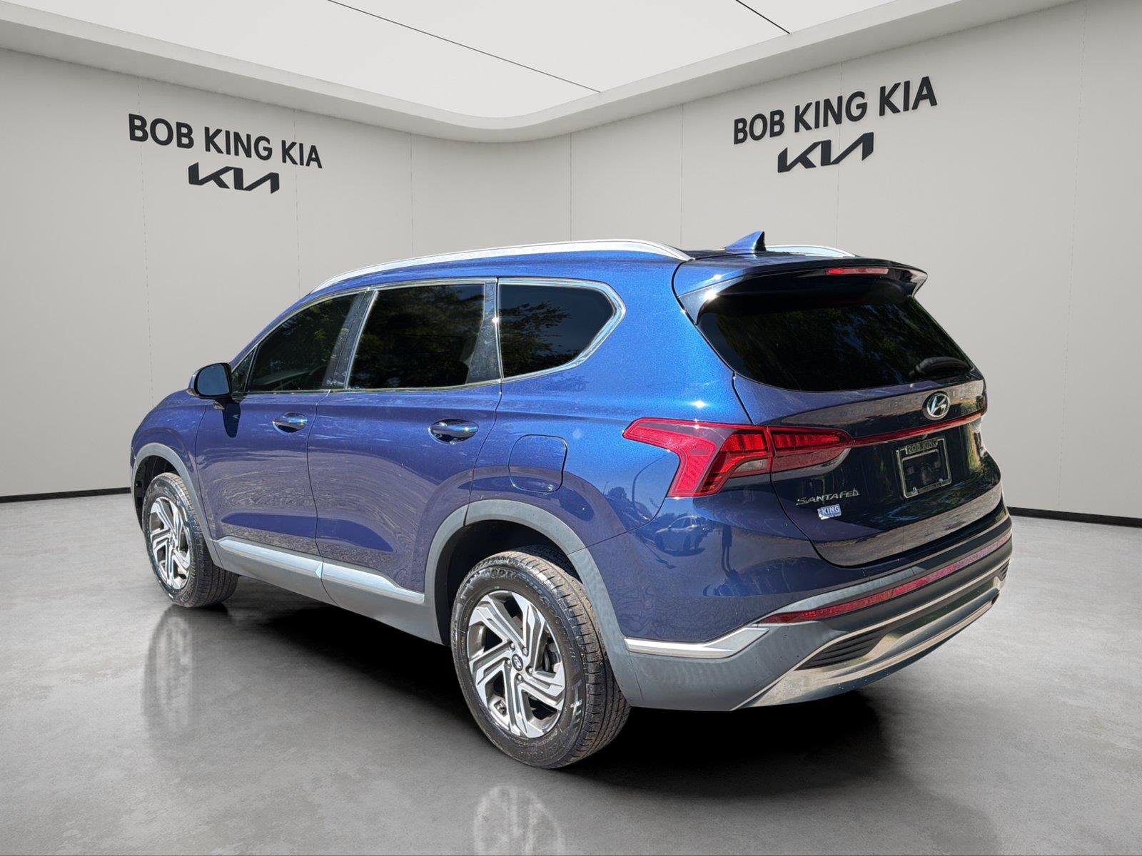 Used 2022 Hyundai Santa Fe SEL w/ Cargo Package AWD/4WD image 3