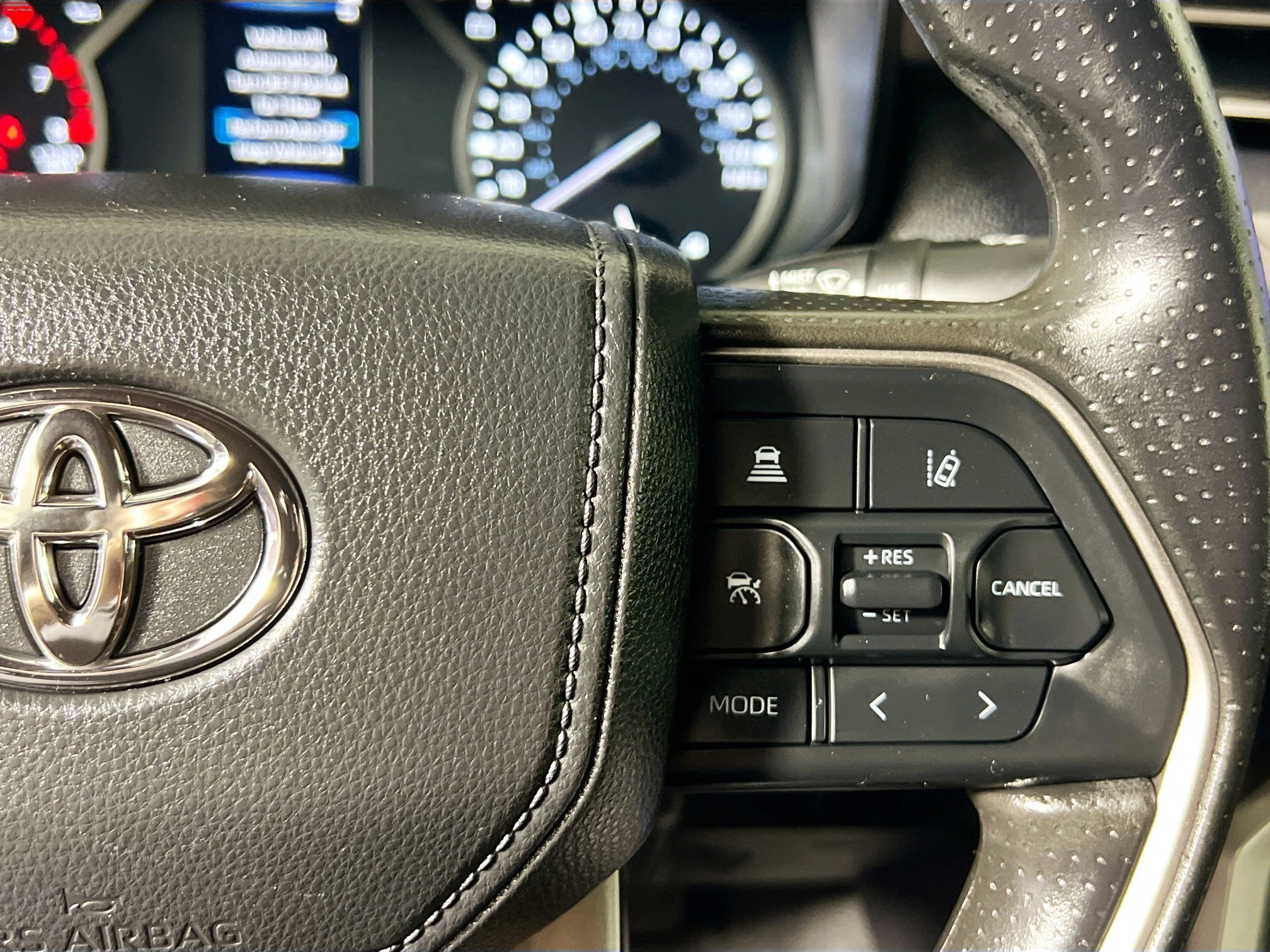 Used 2025 Toyota Tundra SR5 w/ SR5 Convenience Package RWD image 19