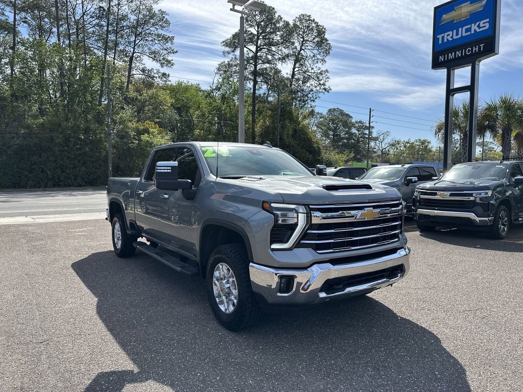 Used 2024 Chevrolet Silverado 2500 LTZ image 10