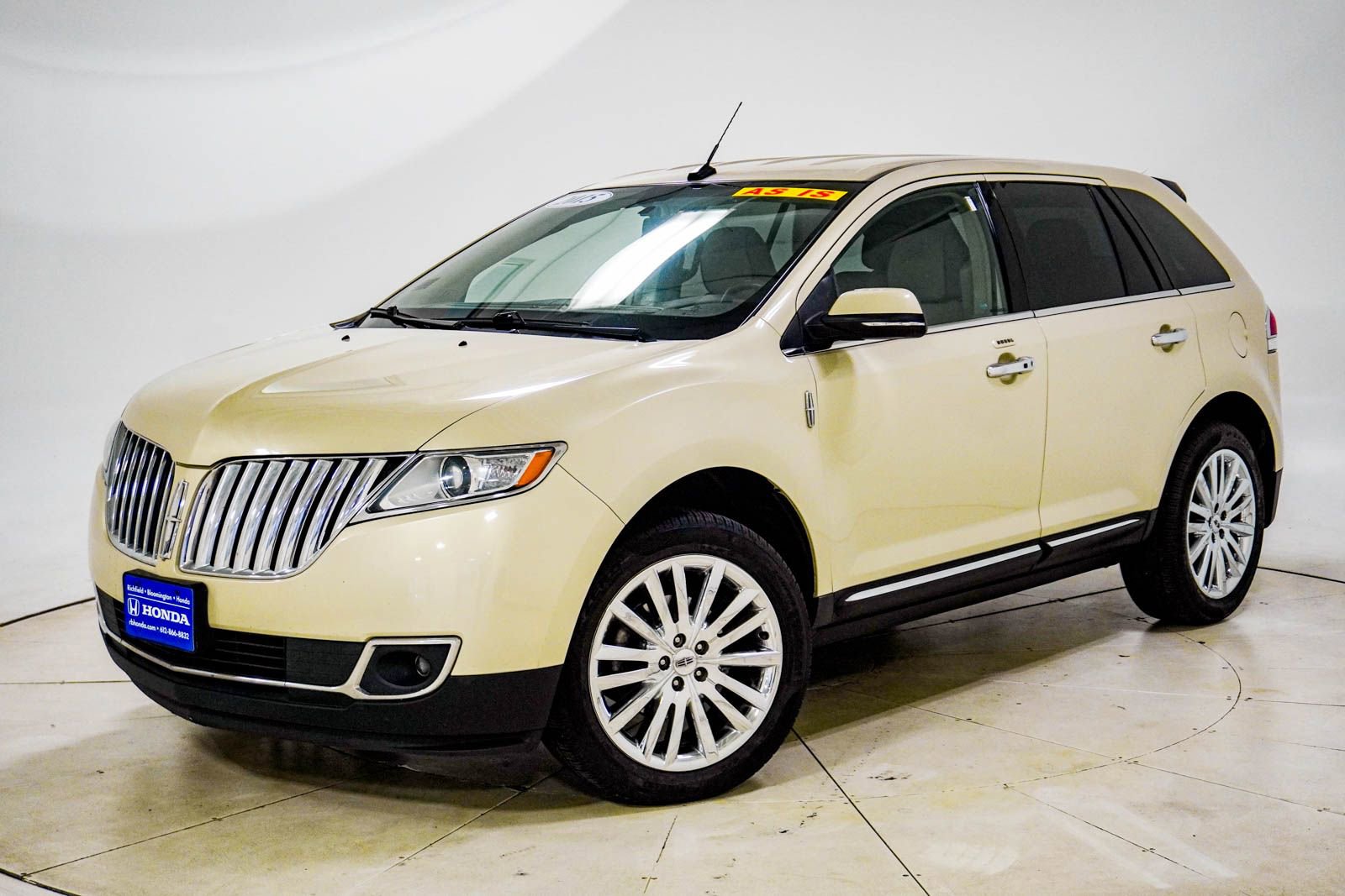 Used 2015 Lincoln MKX FWD w/ Equipment Group 101A