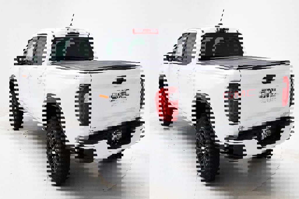 Used 2024 GMC Canyon Elevation w/ Trailering Package image 8