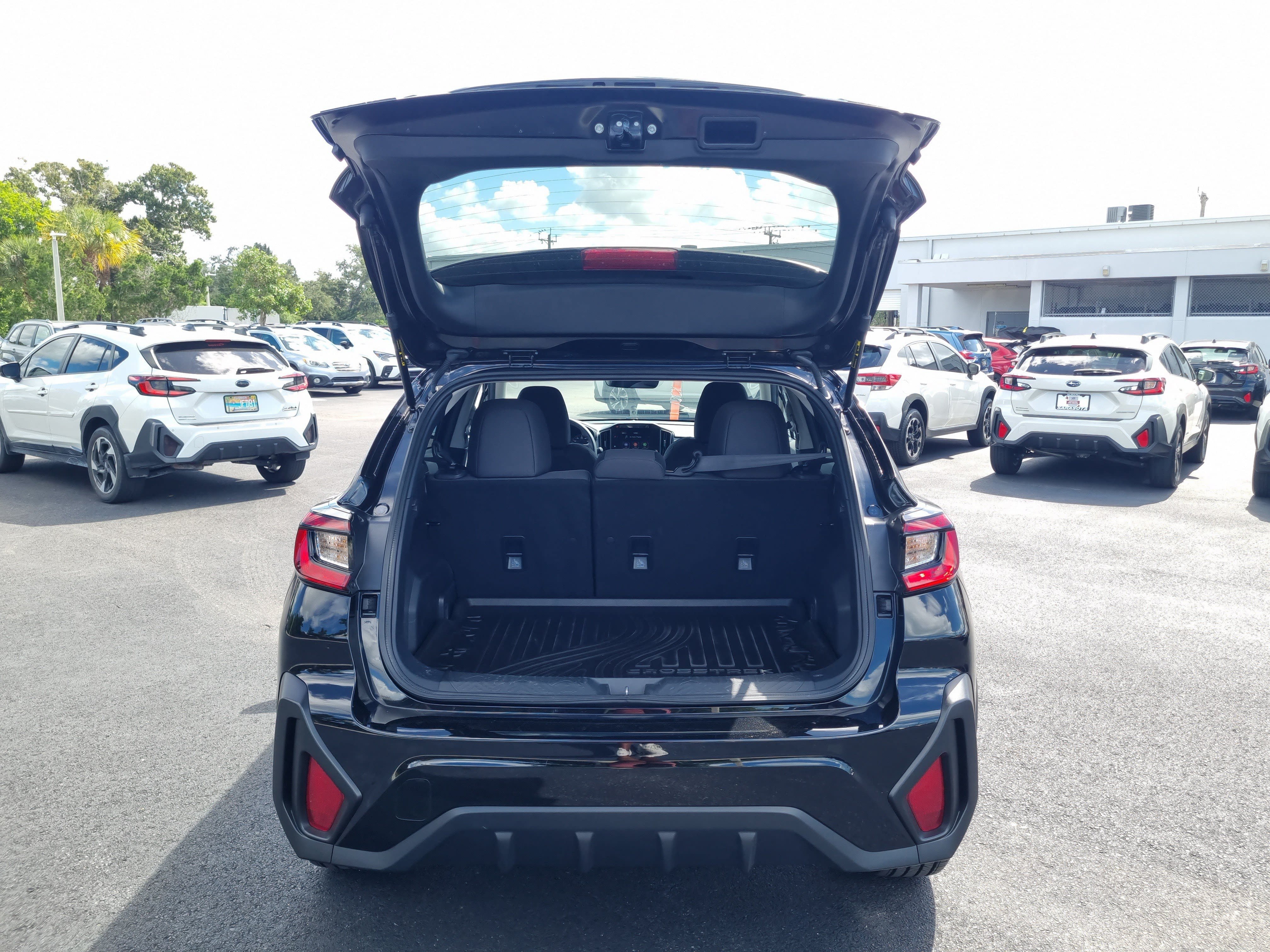 Used 2026 Subaru Crosstrek 2.5i Premium AWD/4WD image 11