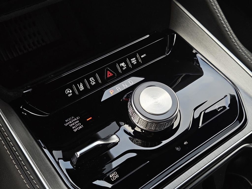 New 2026 Jeep Grand Wagoneer image 23