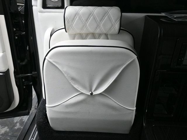 Used 2020 Cadillac Escalade ESV Platinum w/ Escalade Sport Edition image 24