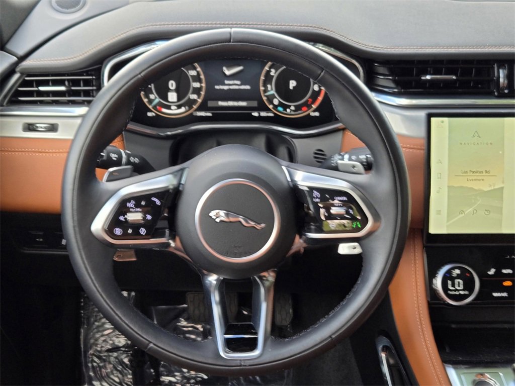 Used 2025 Jaguar F-PACE R-Dynamic S image 13