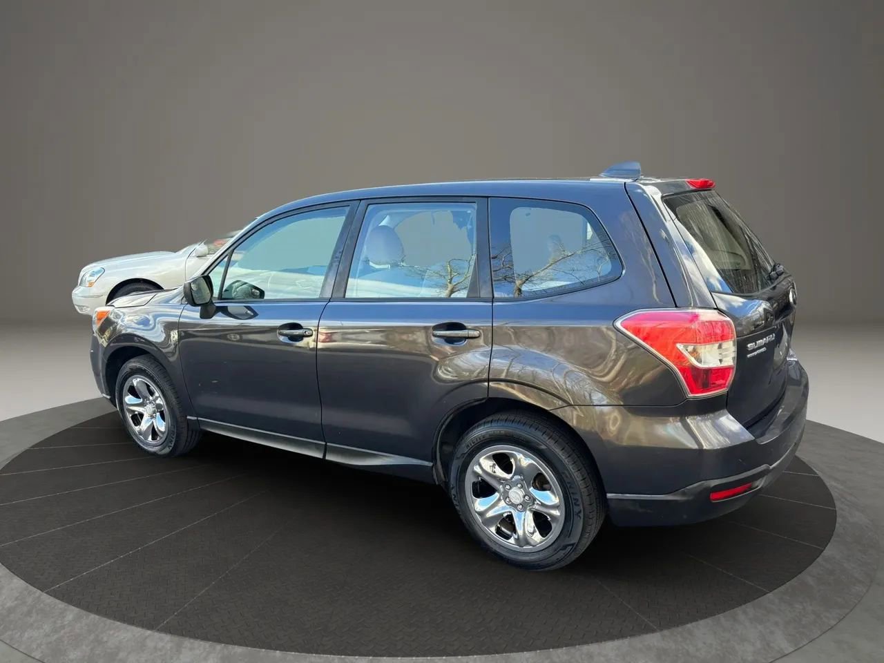Used 2016 Subaru Forester 2.5i image 10