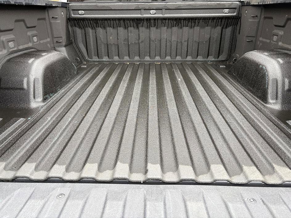 Used 2021 Chevrolet Silverado 1500 LT Trail Boss image 11