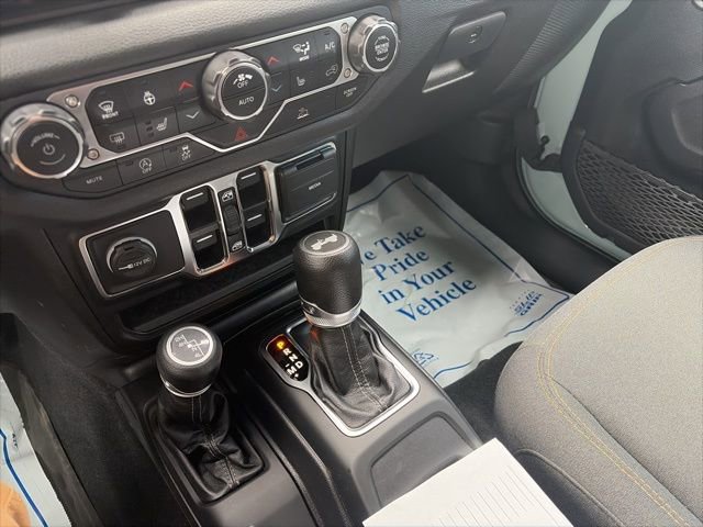 Used 2024 Jeep Wrangler Sport S image 16