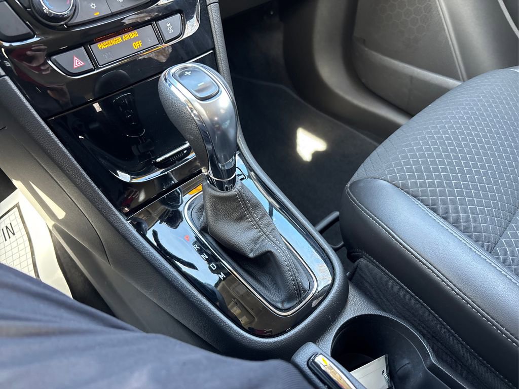 Used 2022 Buick Encore Preferred w/ Safety Package image 28