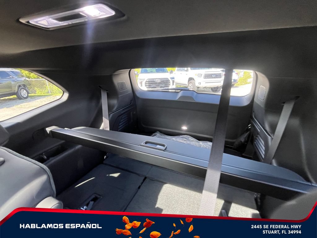 New 2026 GMC Acadia AT4 w/ Super Cruise Package AWD/4WD image 32
