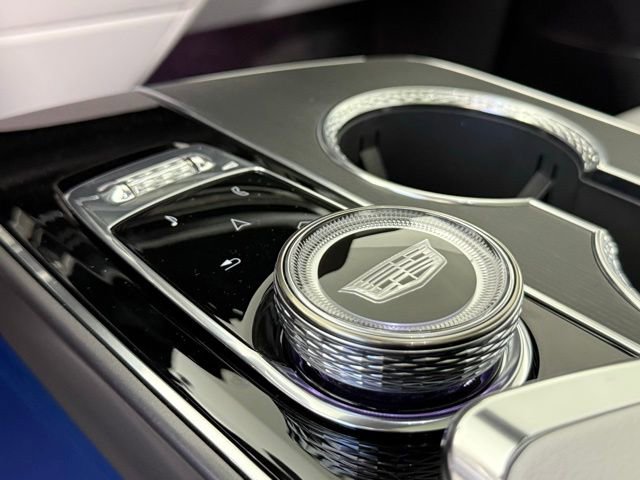 New 2026 Cadillac Lyriq Luxury RWD image 19
