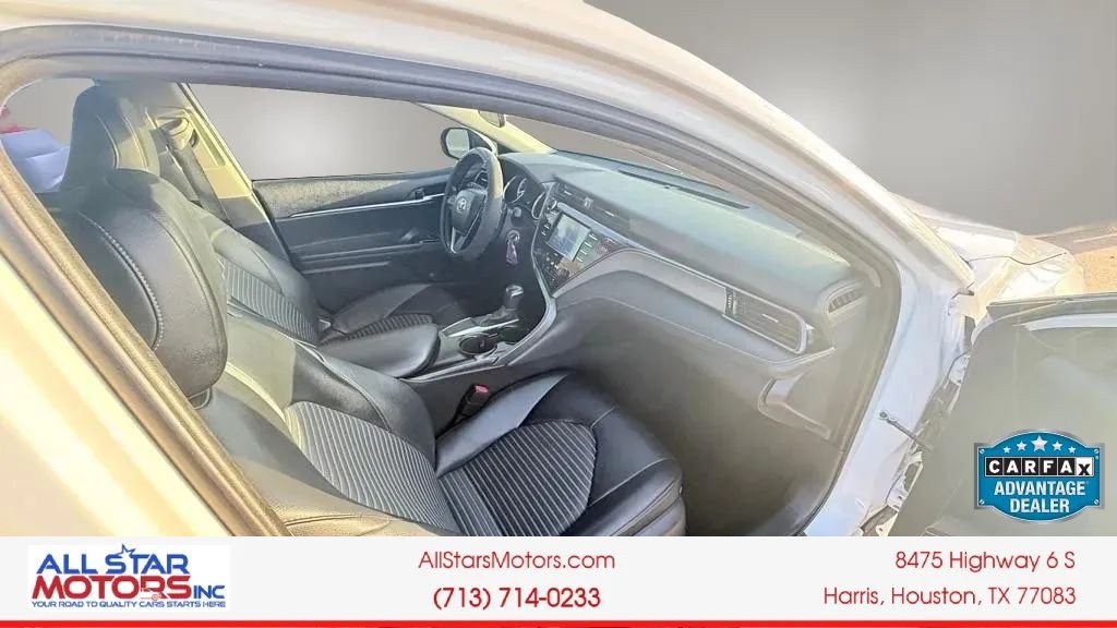 Used 2020 Toyota Camry SE w/ Carpet Mat Package FWD image 21