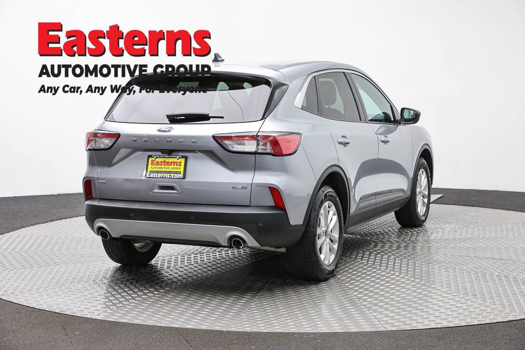 Used 2022 Ford Escape SE AWD/4WD image 4