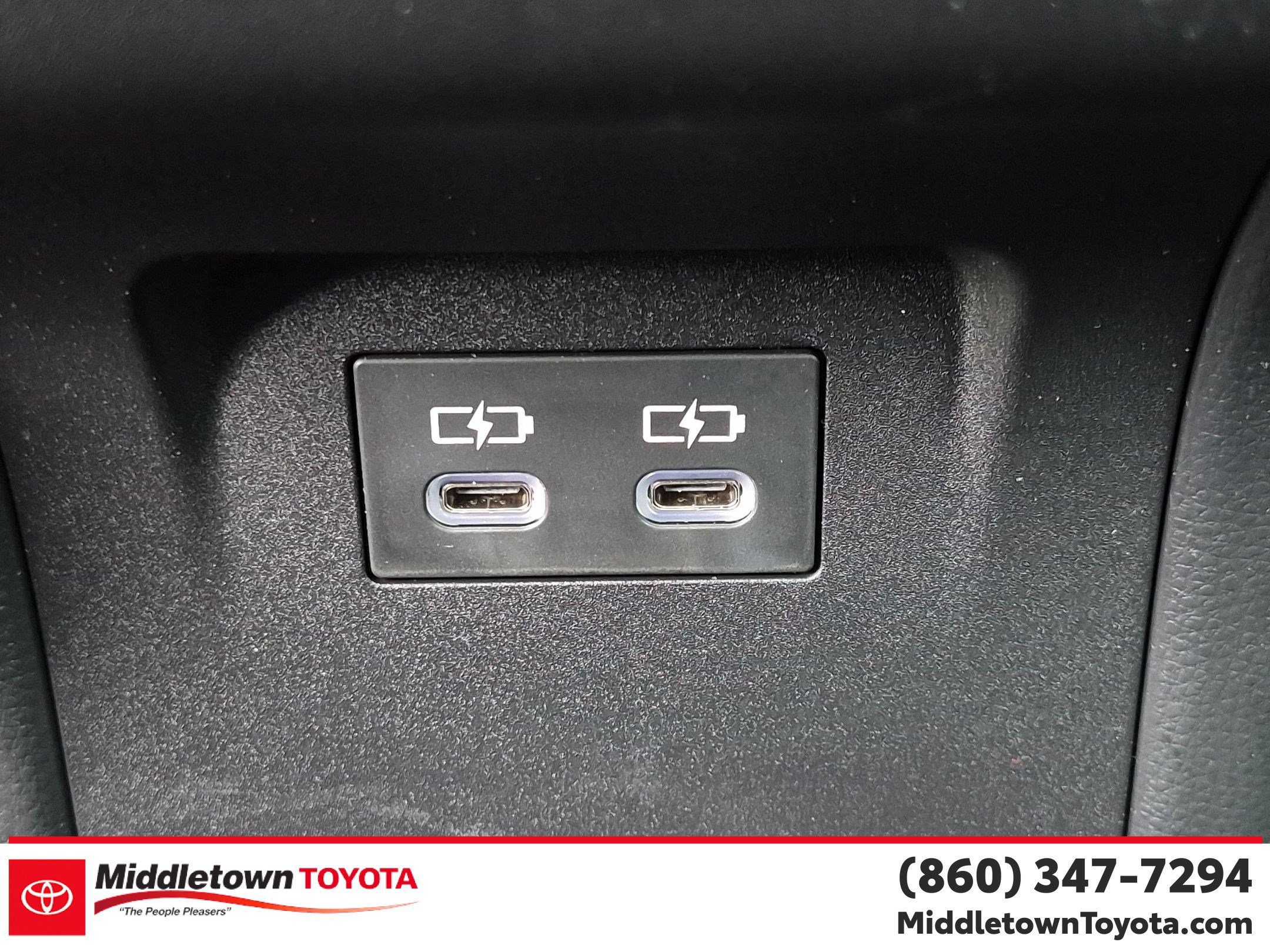 Used 2023 Toyota Prius LE FWD image 29