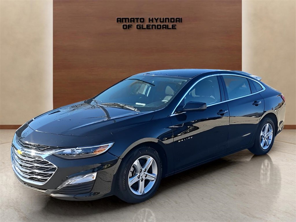 Used 2023 Chevrolet Malibu LT w/ Driver Confidence Package image 2