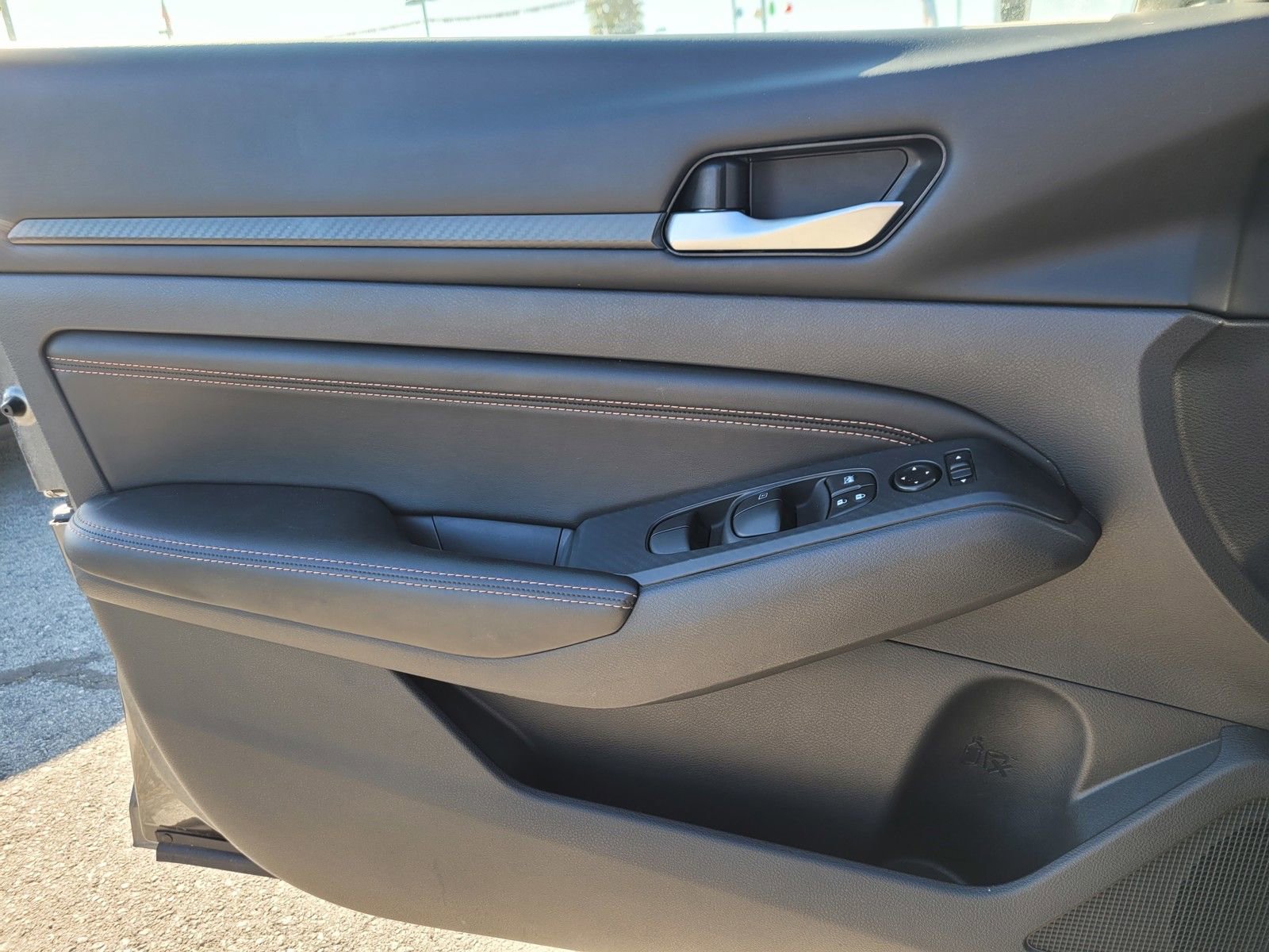 Used 2022 Nissan Altima 2.5 SR image 29