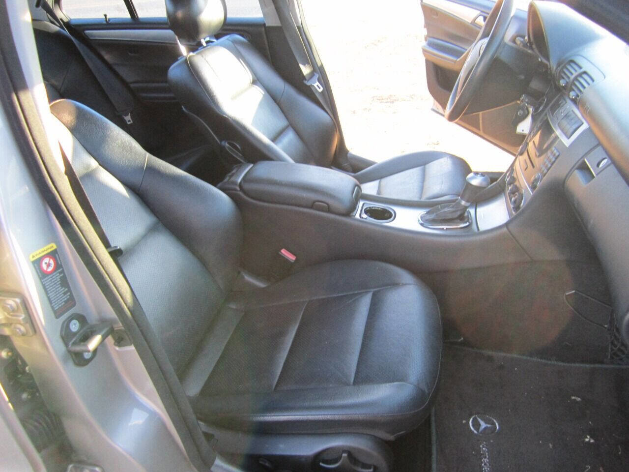 Used 2005 Mercedes-Benz C 230 Sedan image 9