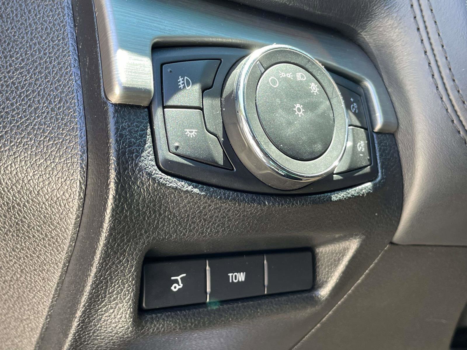 Used 2017 Ford Explorer Platinum AWD/4WD image 18