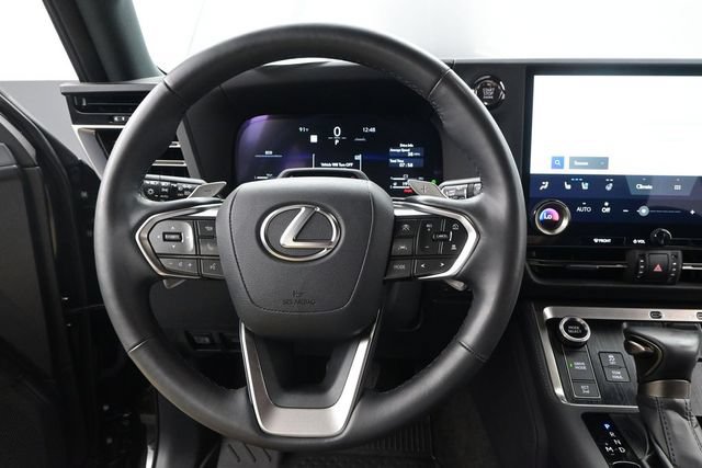 Used 2025 Lexus GX 550 w/ Accessory Package (2T) AWD/4WD image 6