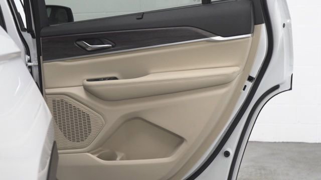 New 2025 Jeep Grand Cherokee L Limited w/ Luxury Tech Group II image 20