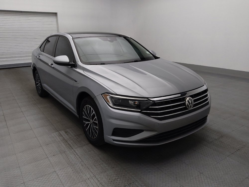 Used 2019 Volkswagen Jetta SEL w/ Cold Weather Package FWD image 13