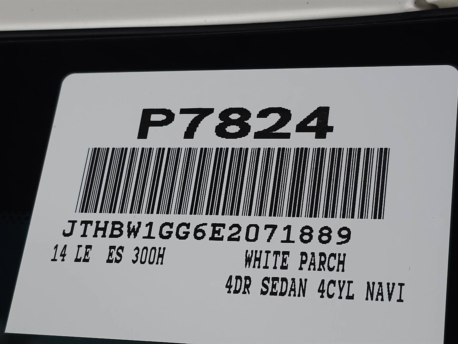 Used 2014 Lexus ES 300h w/ Luxury Package w/Bamboo Trim FWD image 31