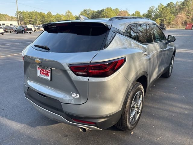 Used 2024 Chevrolet Blazer LT w/ Convenience Package FWD image 4