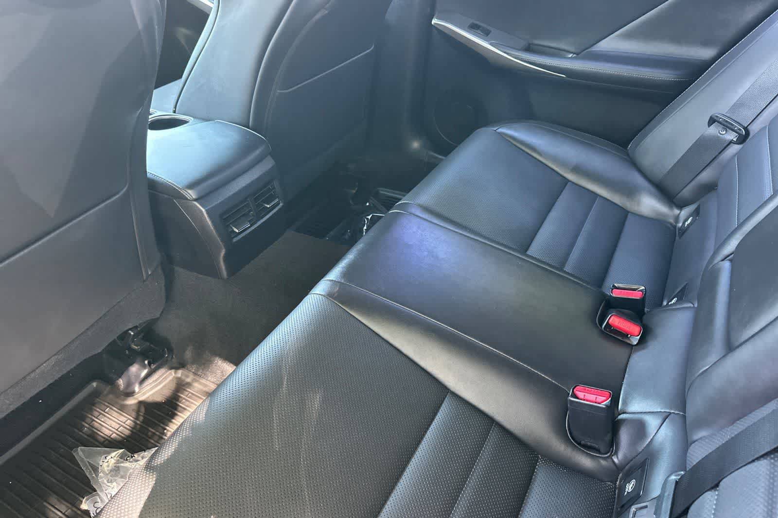 Used 2015 Lexus IS 350 w/ F-Sport Package RWD image 5