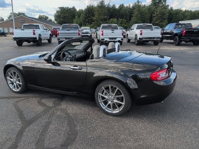 Used 2011 MAZDA MX-5 Miata Grand Touring RWD image 4
