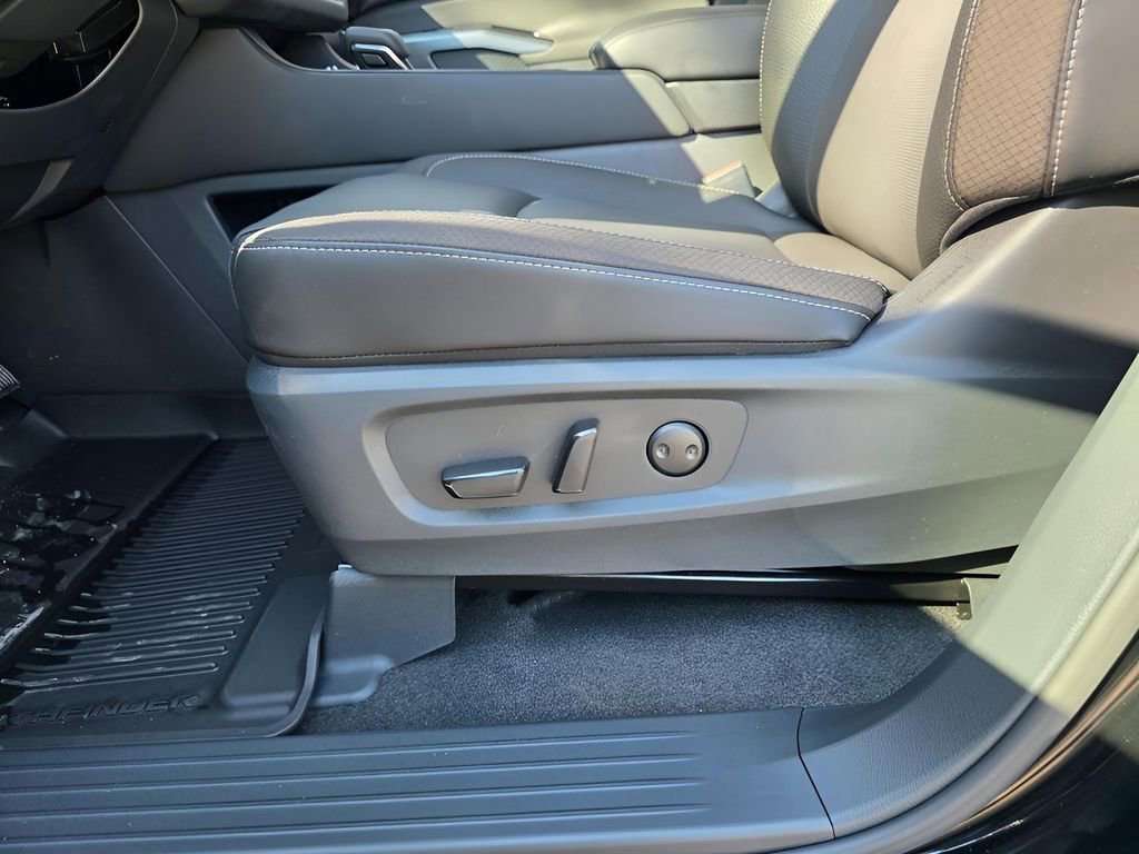 New 2026 Nissan Pathfinder SL AWD/4WD image 18