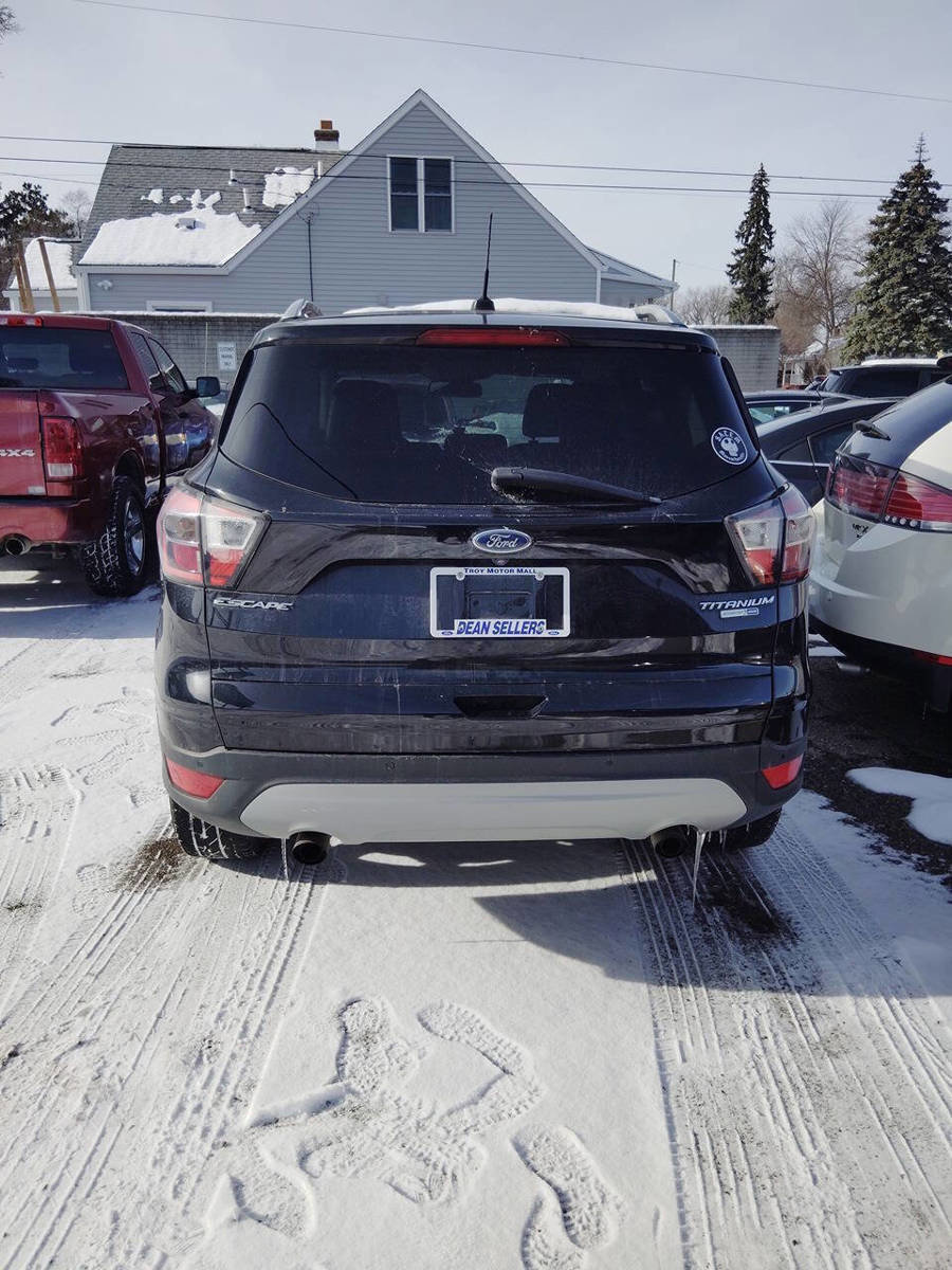 Used 2017 Ford Escape Titanium w/ Equipment Group 301A image 8