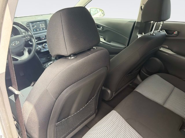 Used 2021 Hyundai Kona SEL AWD/4WD image 15