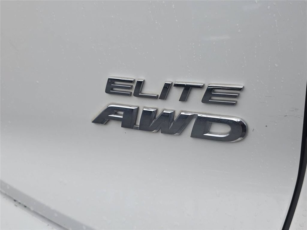 Used 2020 Honda Pilot Elite image 6